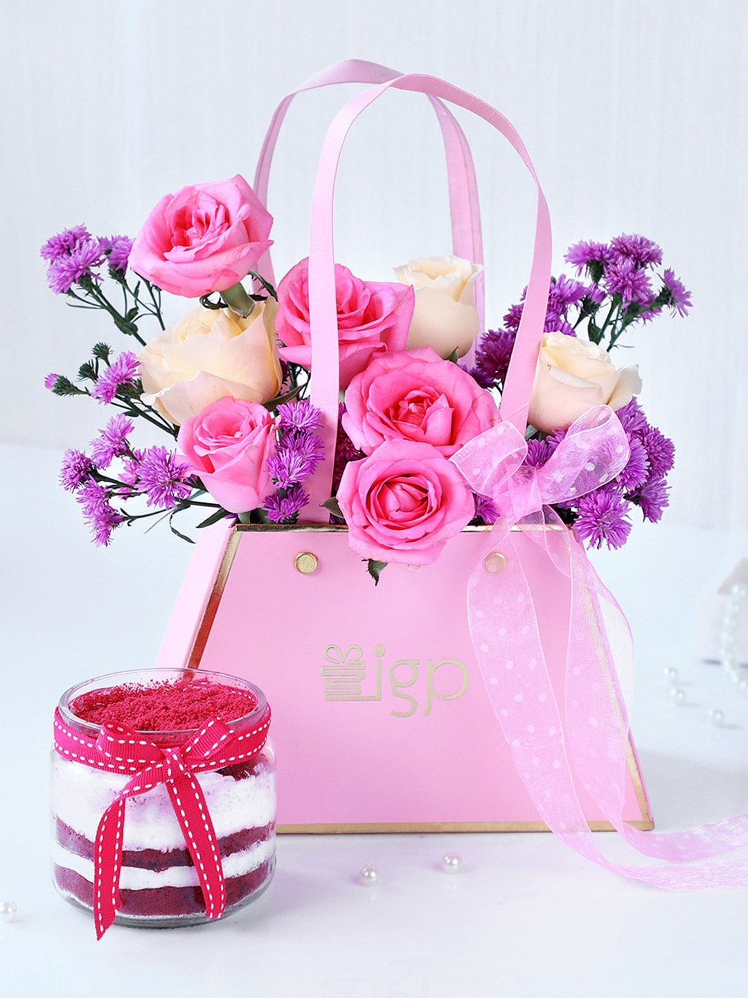 

IGP Radiant Bloom in Cute Bag With Jar Cake, Pink