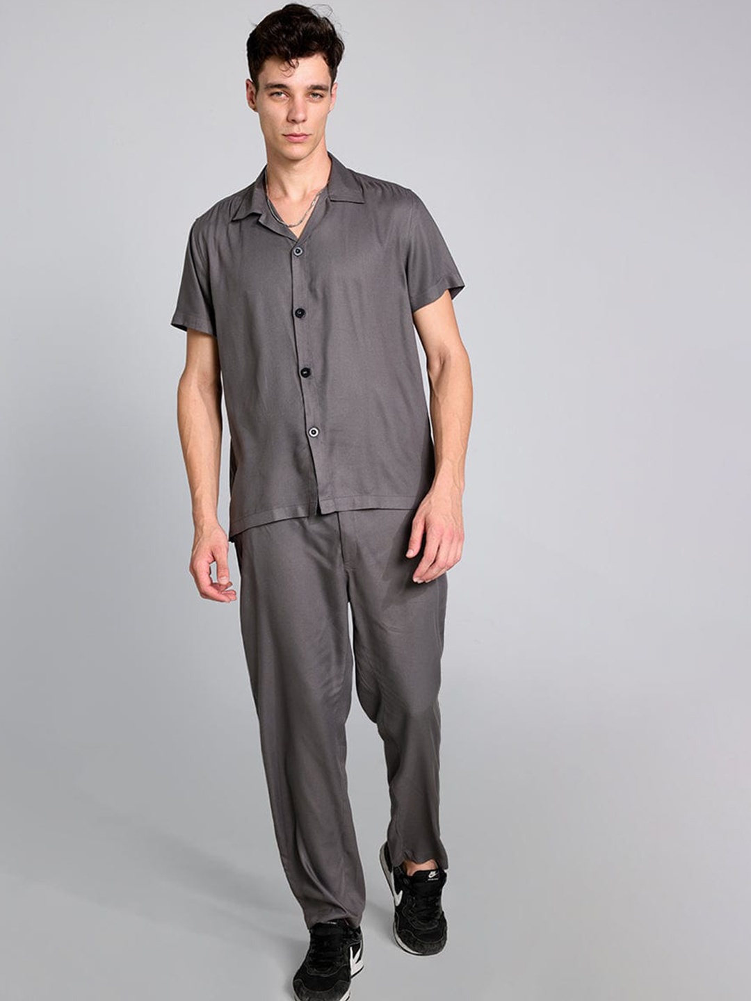 

PURPLEMANGO THE FRUIT OF FASHION Men Short Sleeve Shirt And Trousers Co-Ords Set, Grey