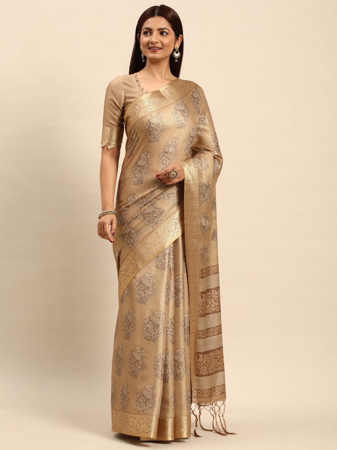 

Ishin Ethnic Motifs Zari Silk Blend Kanjeevaram Saree, Beige
