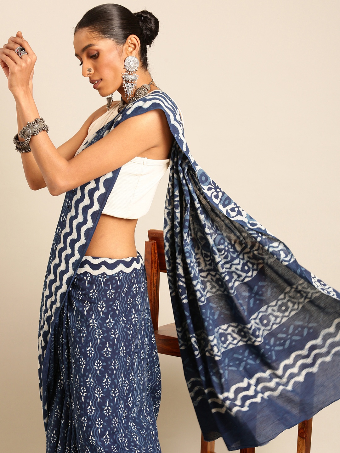 

Taavi Dabu Pure Cotton Block Print Saree, Blue