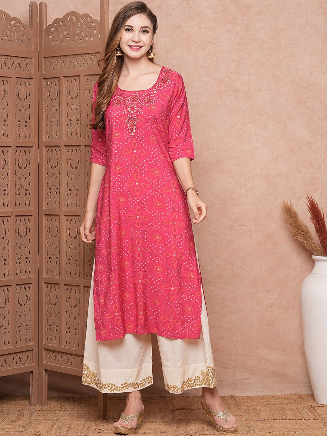 

FASHOR Ethnic Motifs Printed Round Neck Three-Quarter Sleeves Sequinned Straight Kurta, Pink