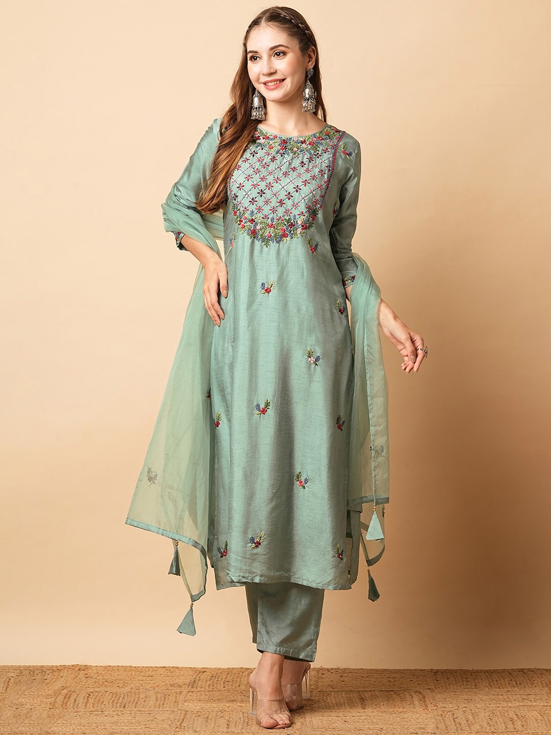 

FASHOR Ethnic Motifs Embroidered Straight Kurta With Trouser & Dupatta, Green