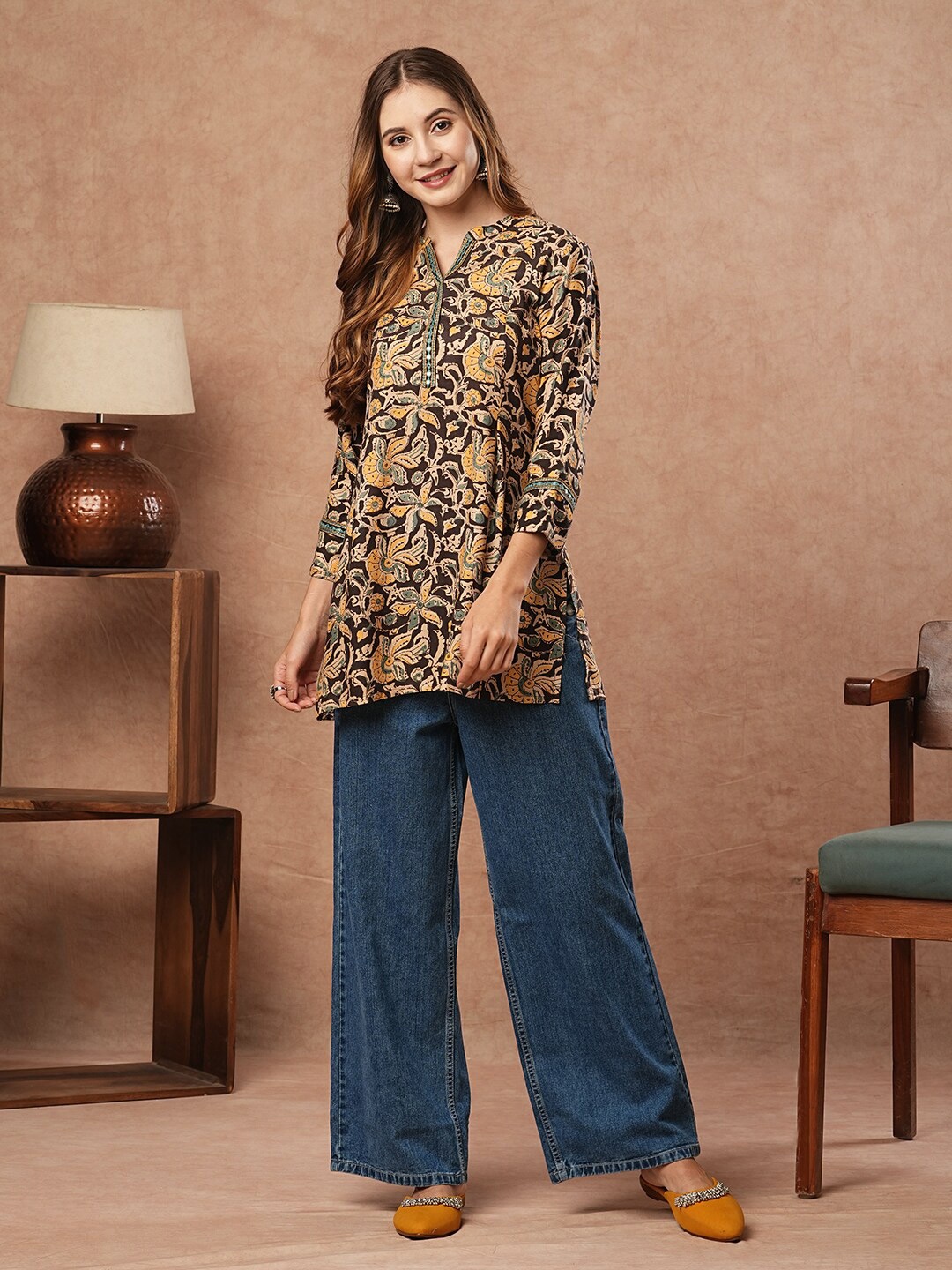 

FASHOR Floral Printed & Mirror Embroidered Straight Fit Kurti, Brown