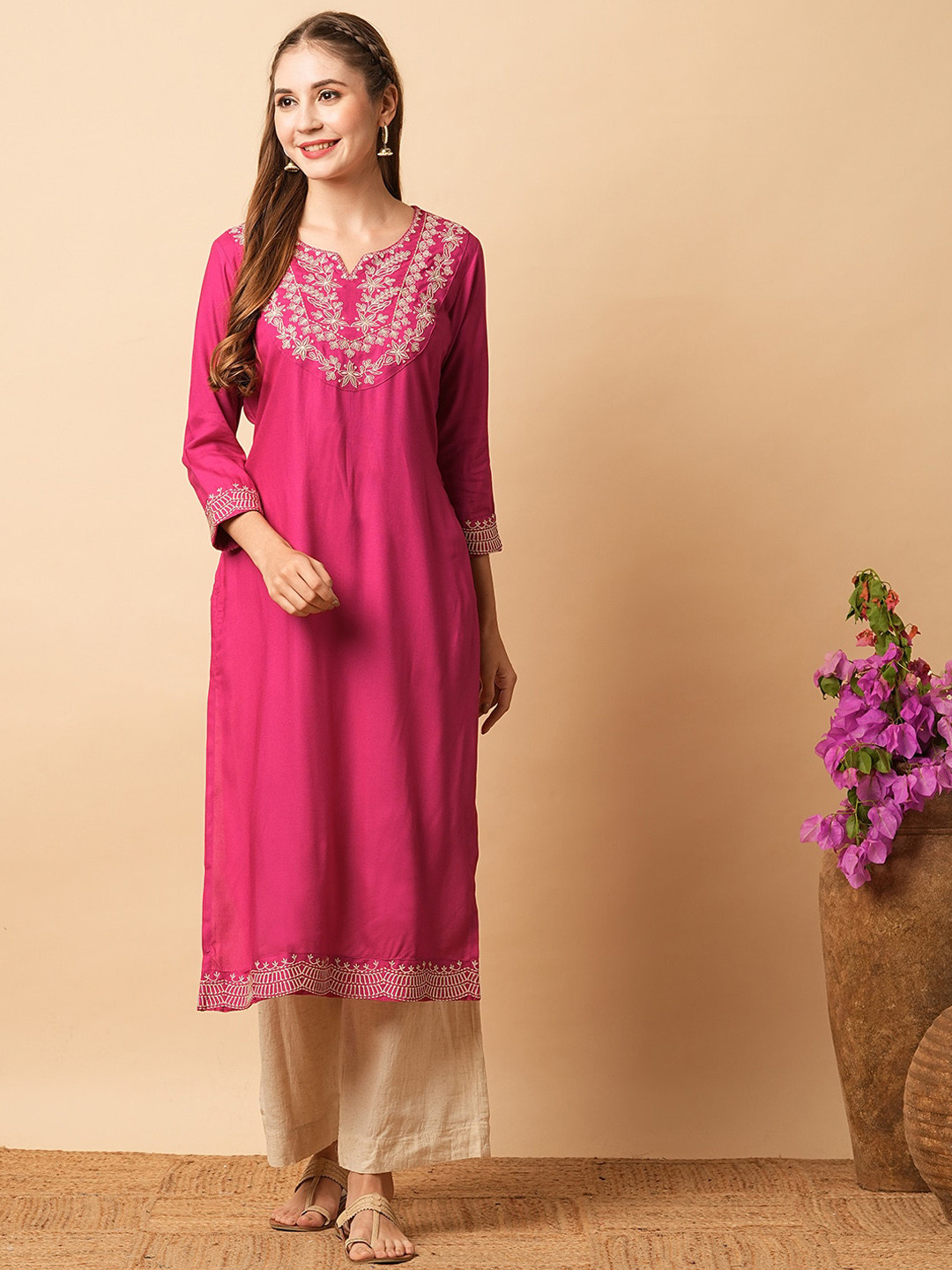 

FASHOR Floral Yoke Design Thread Work Empire Straight Kurta, Pink