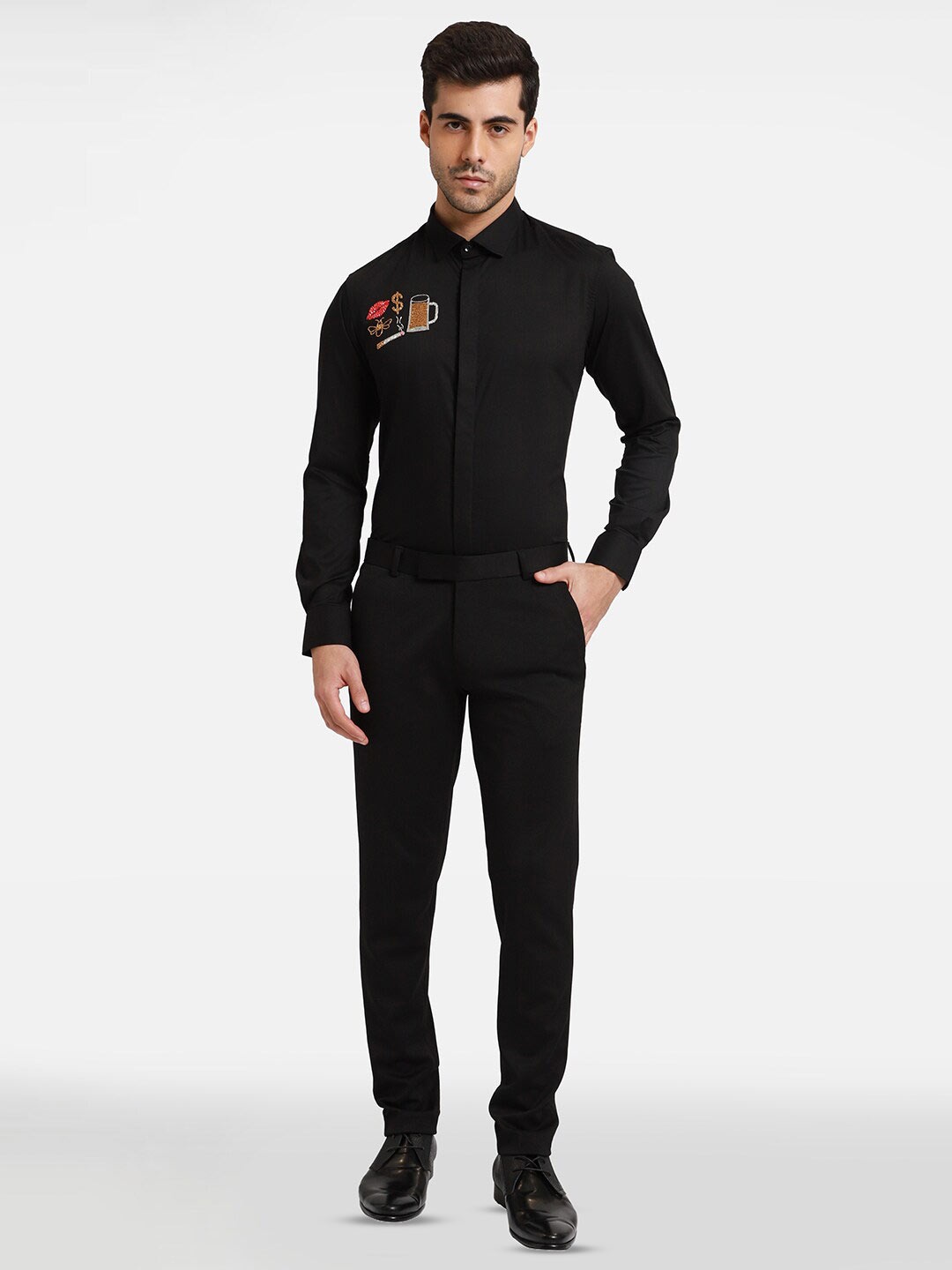 

Komal Kothari Spread Collar Long Sleeves Slim Fit Embroidered Cotton Party Shirt, Black