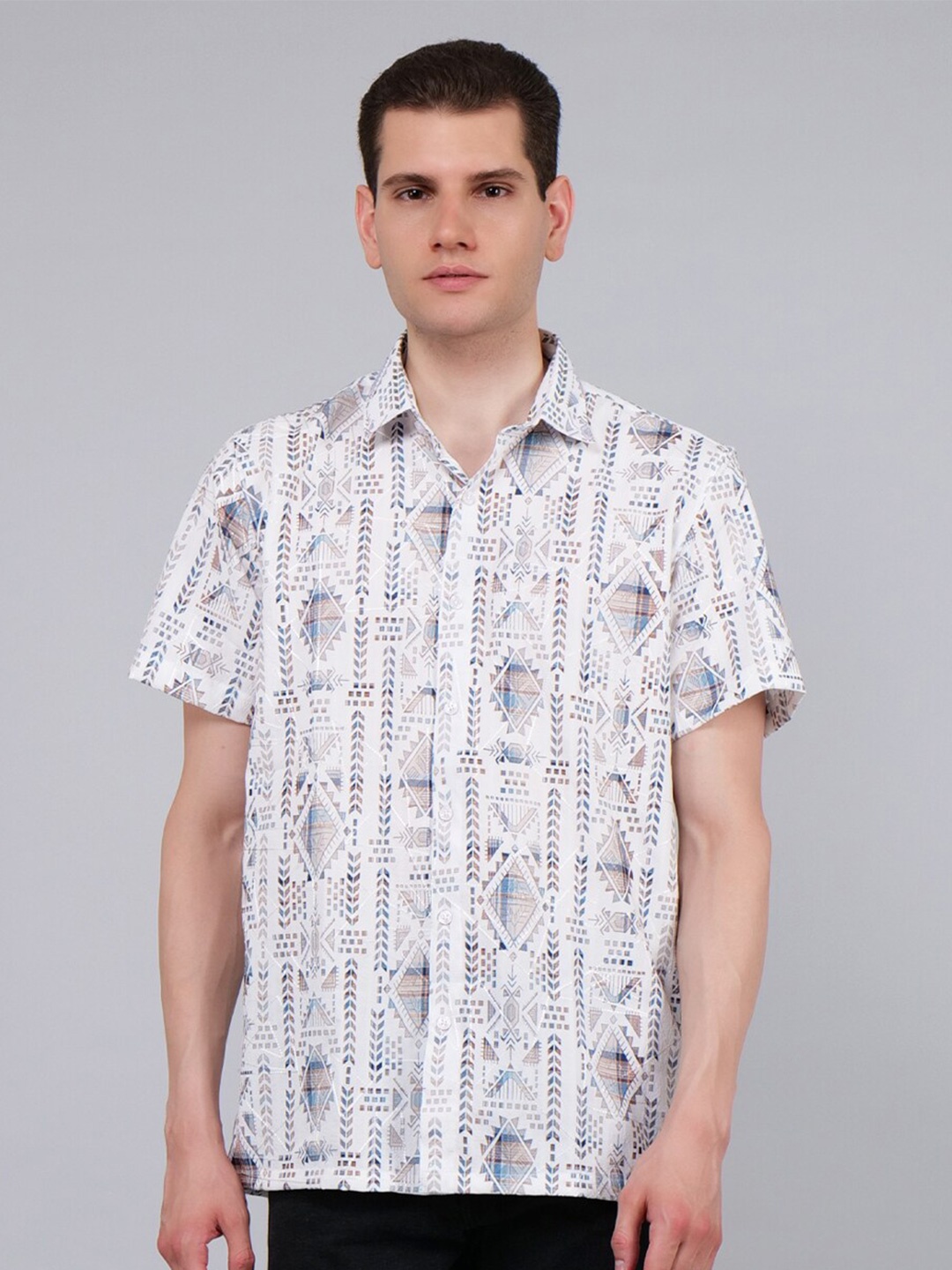 

4400BC Geometric Printed Corduroy Spread Collar Relaxed Regular Fit Cotton Casual Shirt, Off white