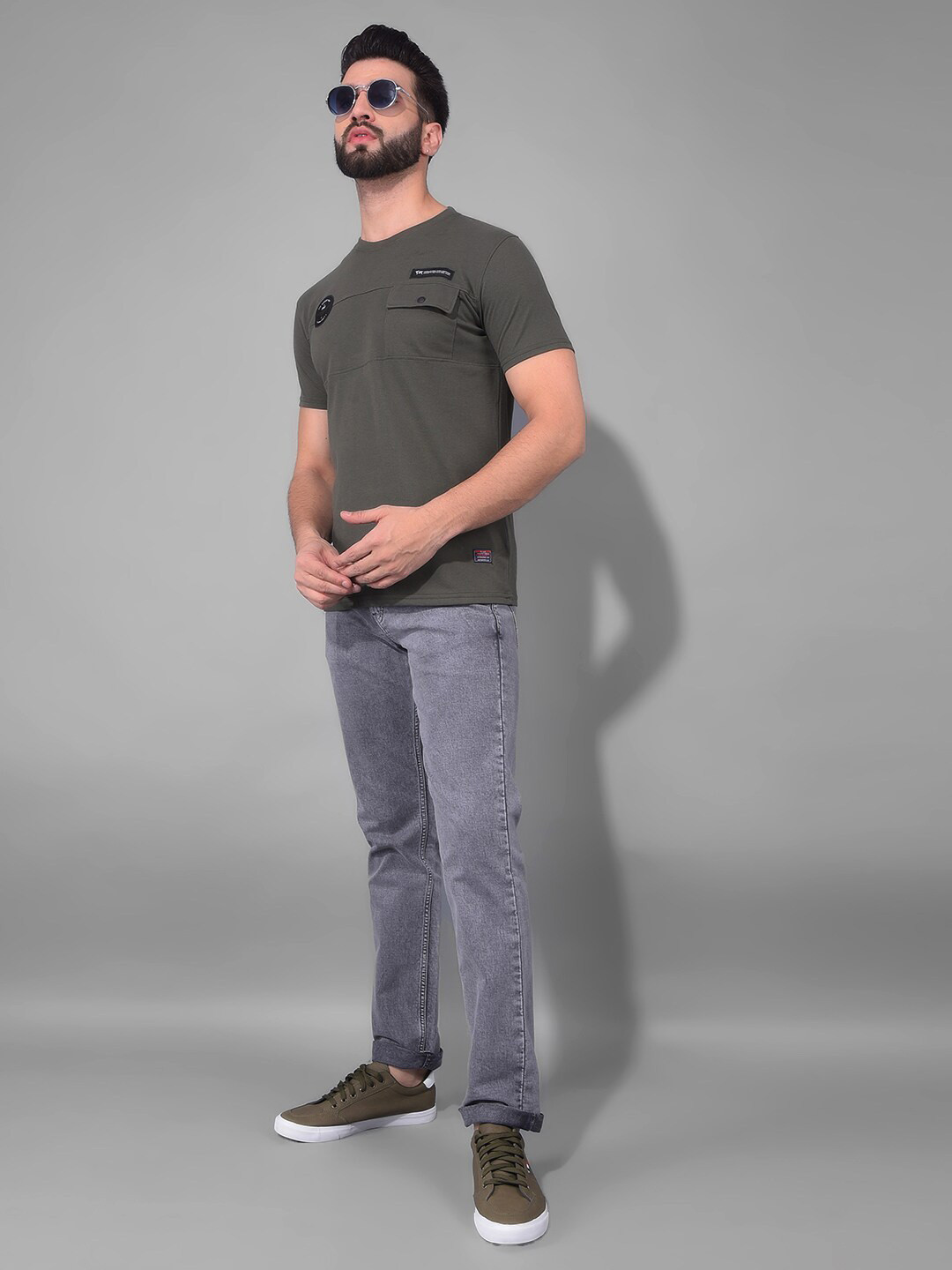 

COBB Cotton Round Neck Pockets T-shirt, Olive