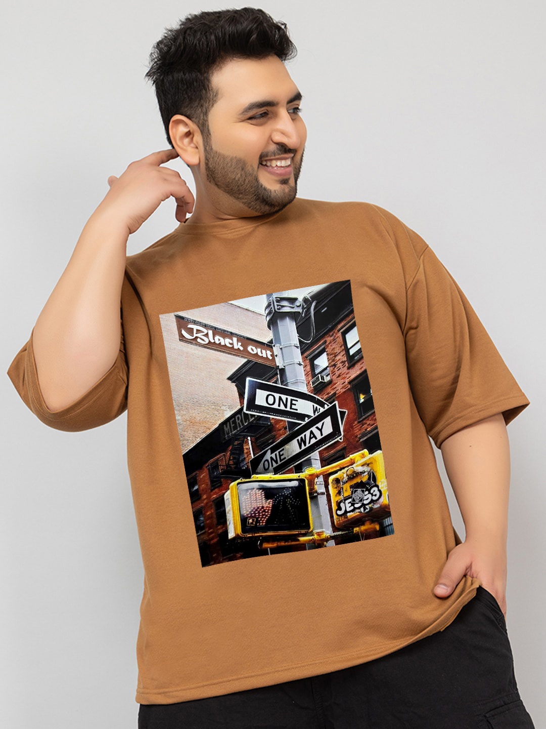 

CHKOKKO Plus Graphic Printed Drop-Shoulder Sleeves Oversized Cotton Casual T-shirt, Gold