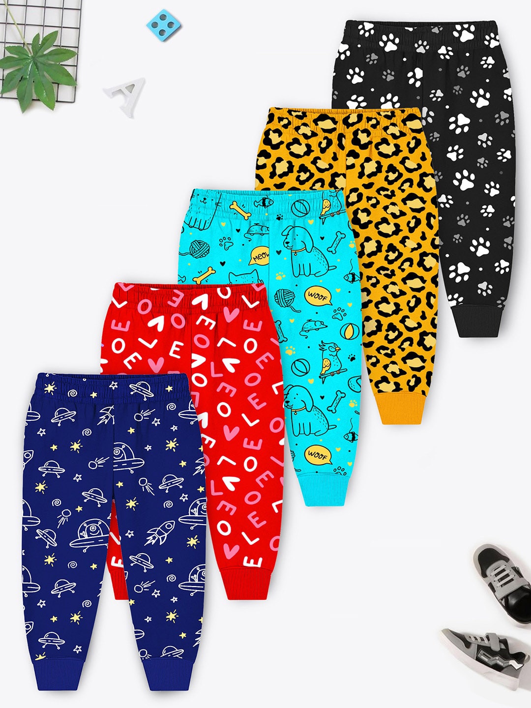 

Trampoline Kids Pack Of 5 Printed Cotton Joggers, Red