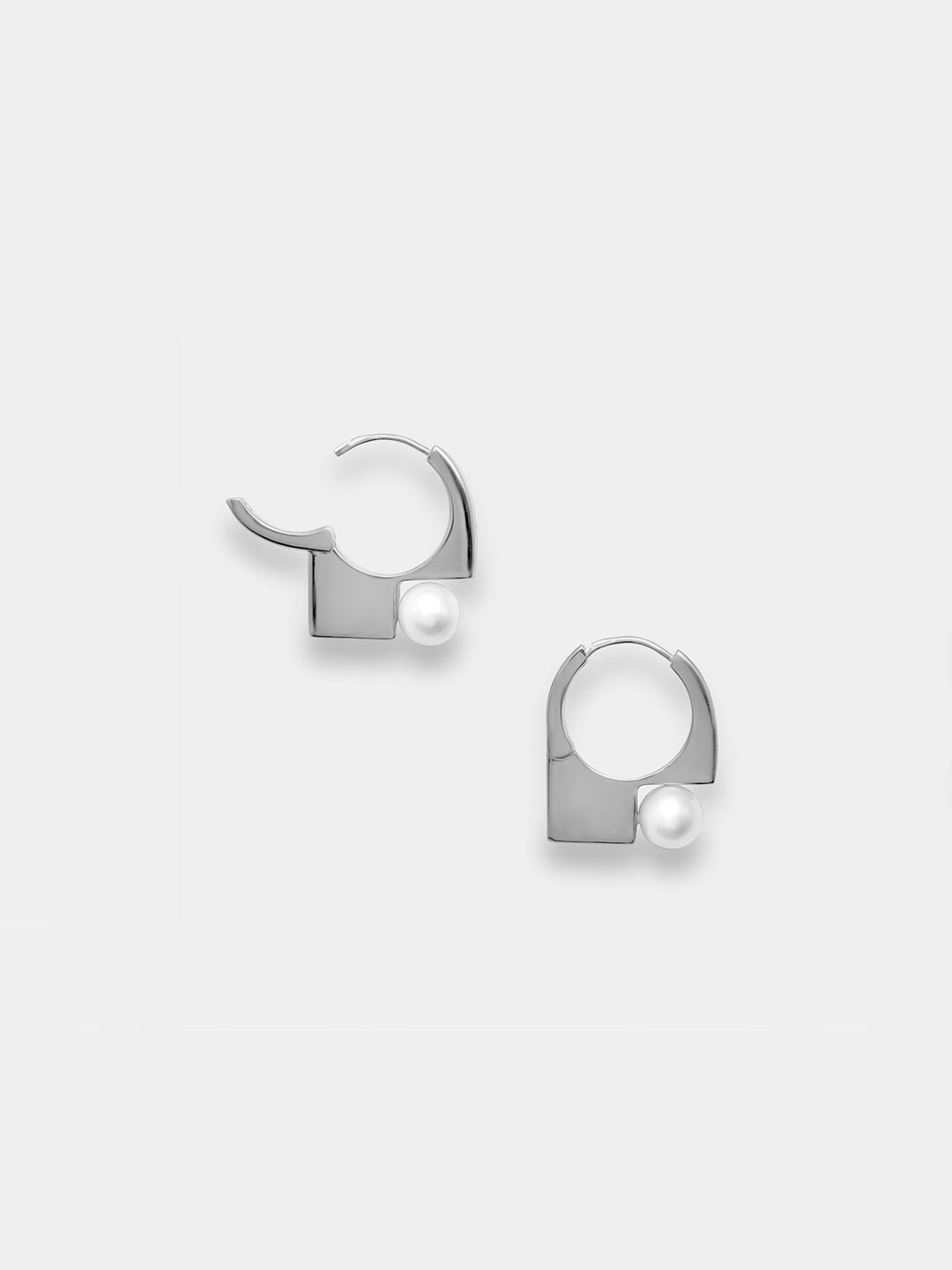 

Trisu 925 Sterling Silver Rhodium-Plated Beaded Contemporary Studs