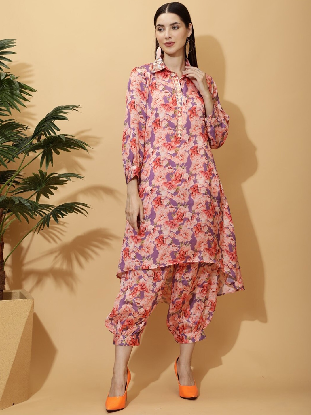 

Laalzari Floral Printed Satin Shirt Collar Tunic with Trousers Co-Ords, Lavender