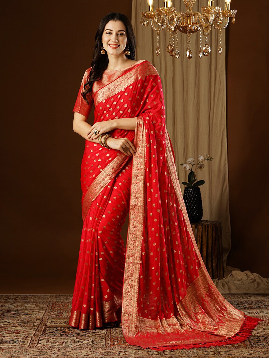 

FLOURIOUS Woven Design Zari Pure Chiffon Ikat Saree, Red