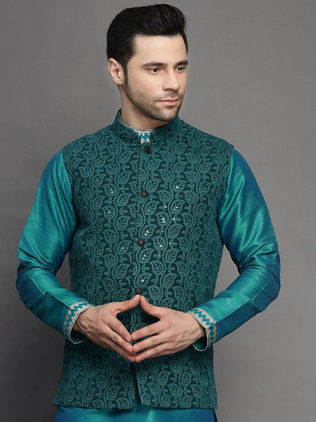 Utsav Fashion Embroidered Georgette Woven Nehru Jacket, Green