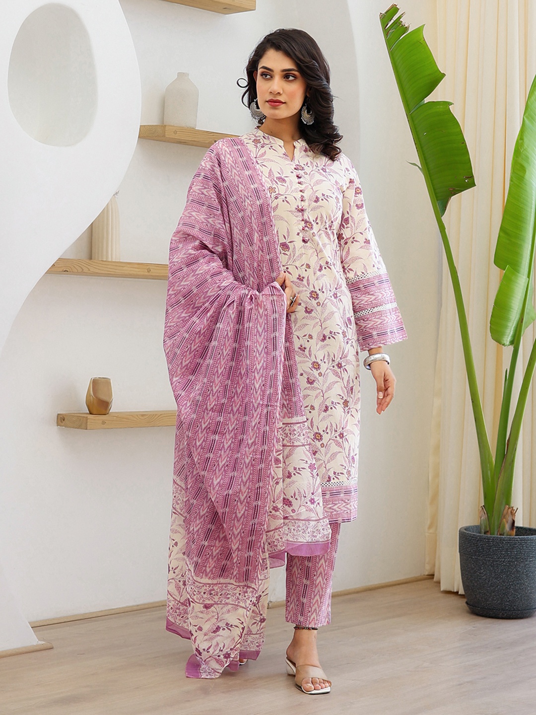 

Yufta Ethnic Motifs Printed Regular Thread Work Pure Cotton Kurta with Trouser & Dupatta, Purple