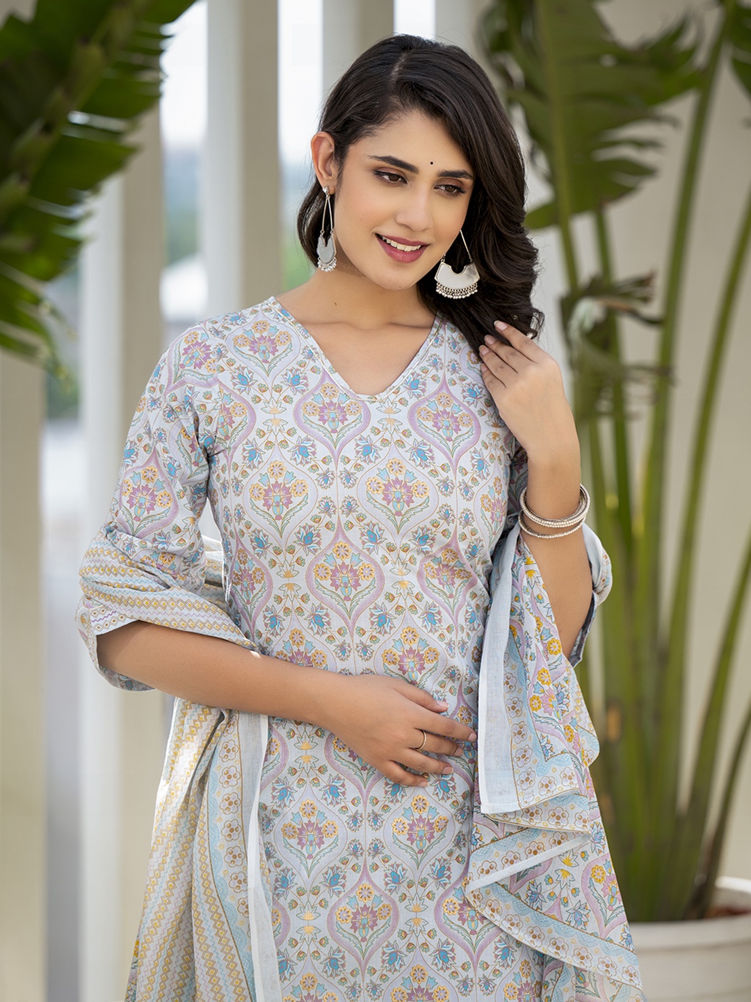 

Yufta Floral Printed Regular Pure Cotton Kurta with Palazzos & With Dupatta, Blue
