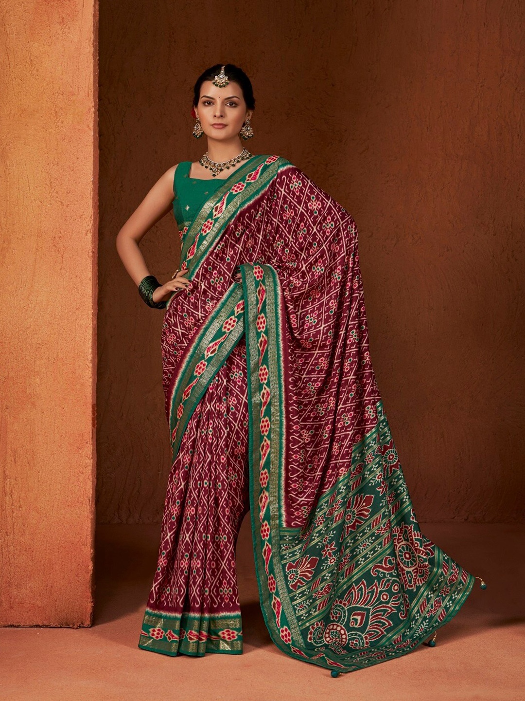 

Stylum Zari Art Silk Ikat Saree, Maroon