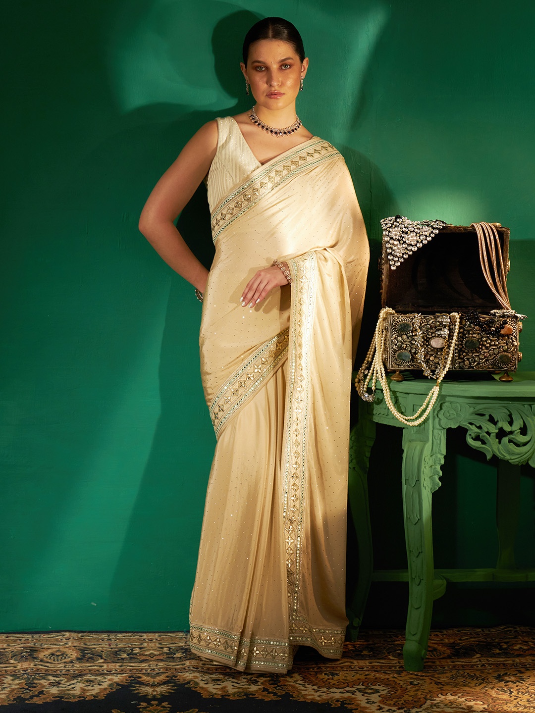 

Sabaahat Embellished Embroidered Pure Silk Saree, Gold