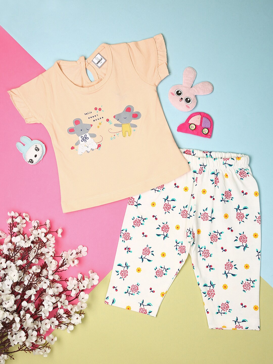 

V-Mart Kids Printed Top with Capri, Pink