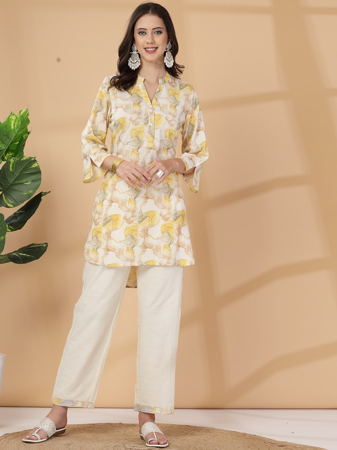 

Nayam By Lakshita Printed Mandarin Collar Tunic With Palazzos, Yellow