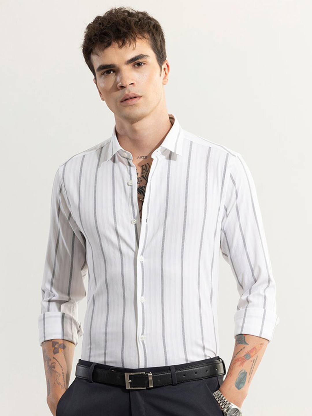 

Snitch Spread Collar Long Sleeves Classic Slim Fit Cotton Striped Casual Shirt, White