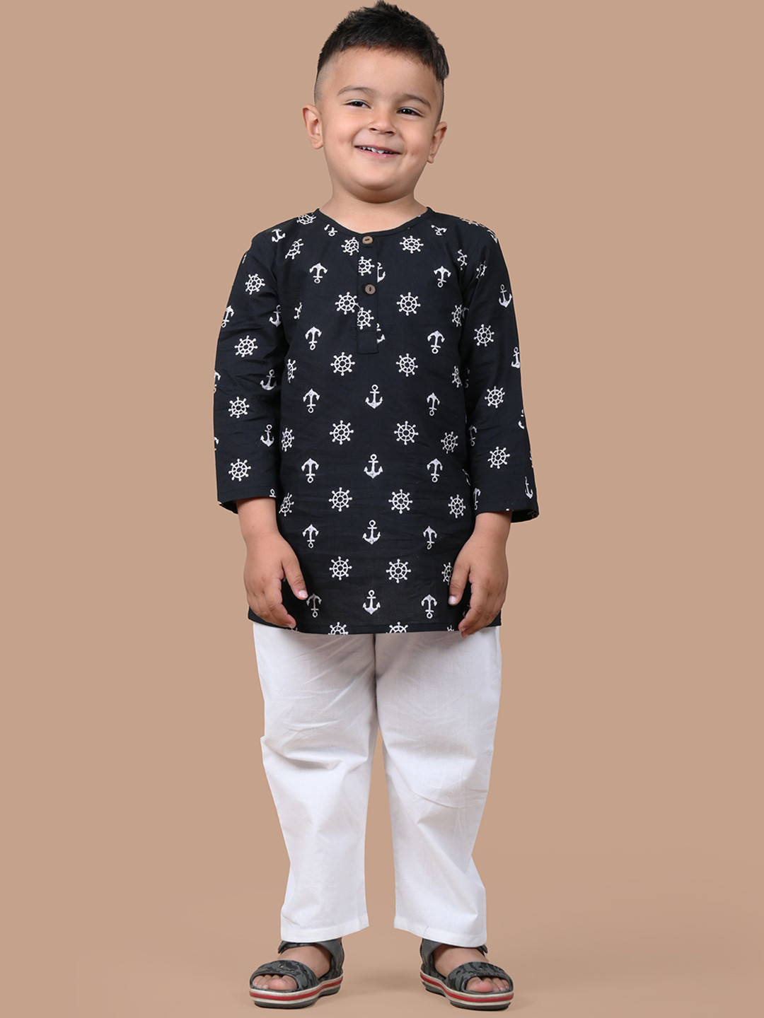 

BAESD Boys Printed Pure Cotton Kurta and Pyjamas, Black