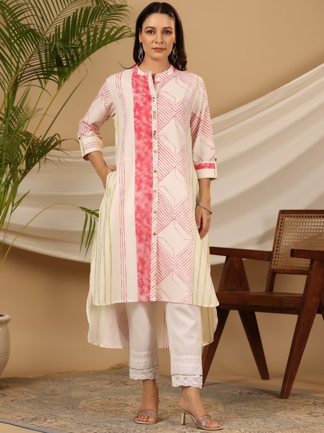 

Juniper Geometric Embroidered Mandarin Collar Cotton A-Line Kurta, Off white