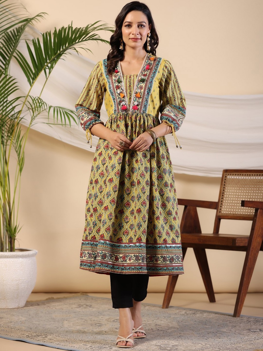 

Juniper Ethnic Motifs Printed V-Neck Cotton Panelled A-Line Kurta, Lime green
