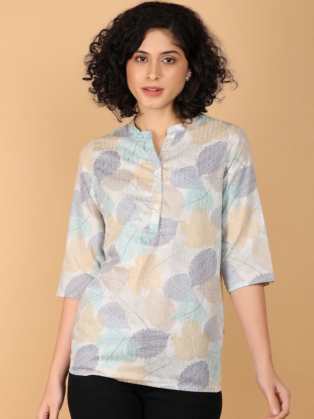 

V-Mart Printed Flared Sleeves Mandarin Collar Thread Work Kurta, Green