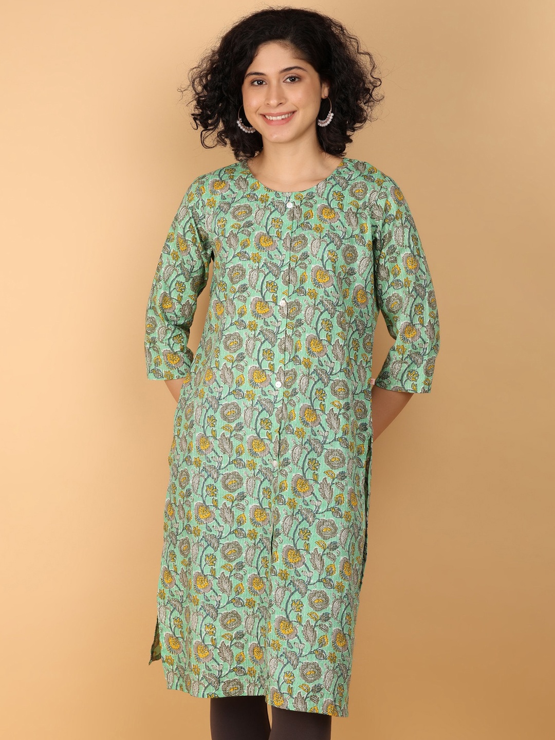 

V-Mart Floral Printed Flared Sleeves Thread Work Straight Cotton A-Line Kurta, Green