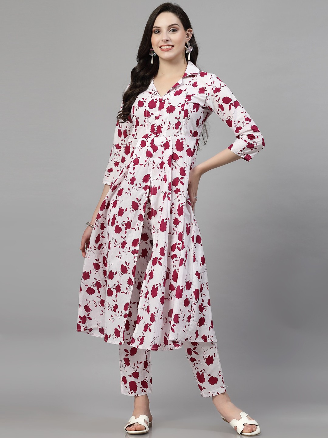 

KALINI Floral Printed Regular Pure Cotton Kurta With Trouser, Maroon