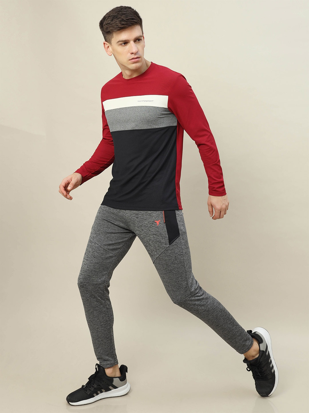 

Technosport Colourblocked Crew Neck Long Sleeves MATPIQ & Rapid-Dry Slim Fit T-shirt, Red