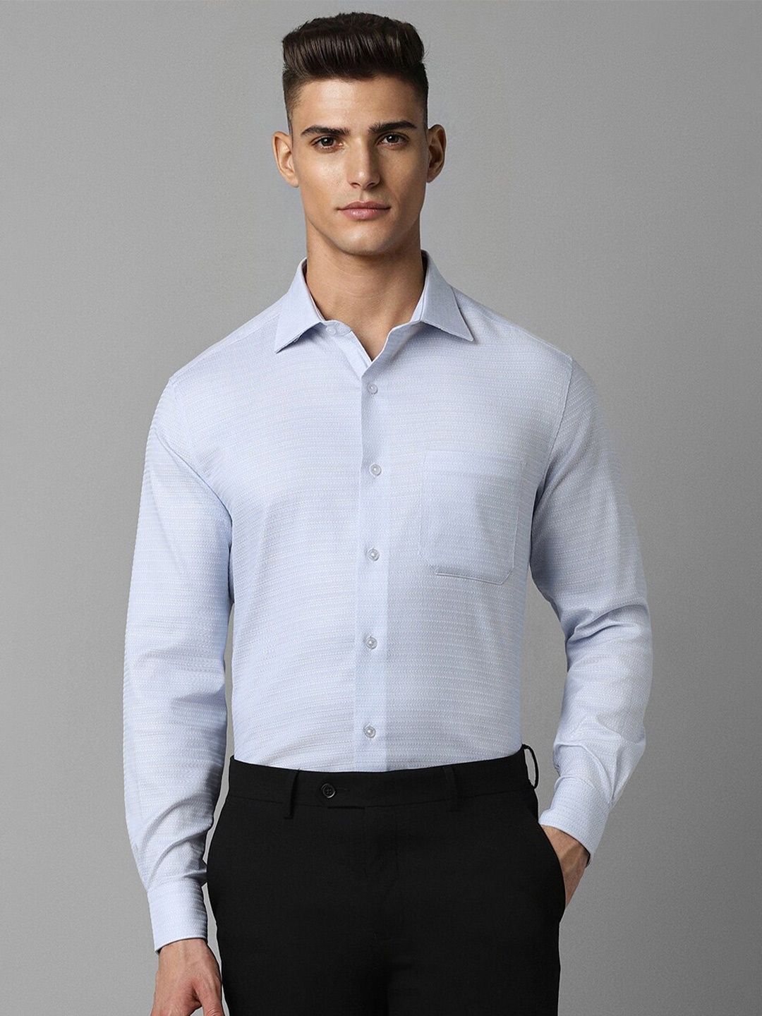 

Louis Philippe Textured Cutaway Collar Classic Cotton Formal Shirt, Blue
