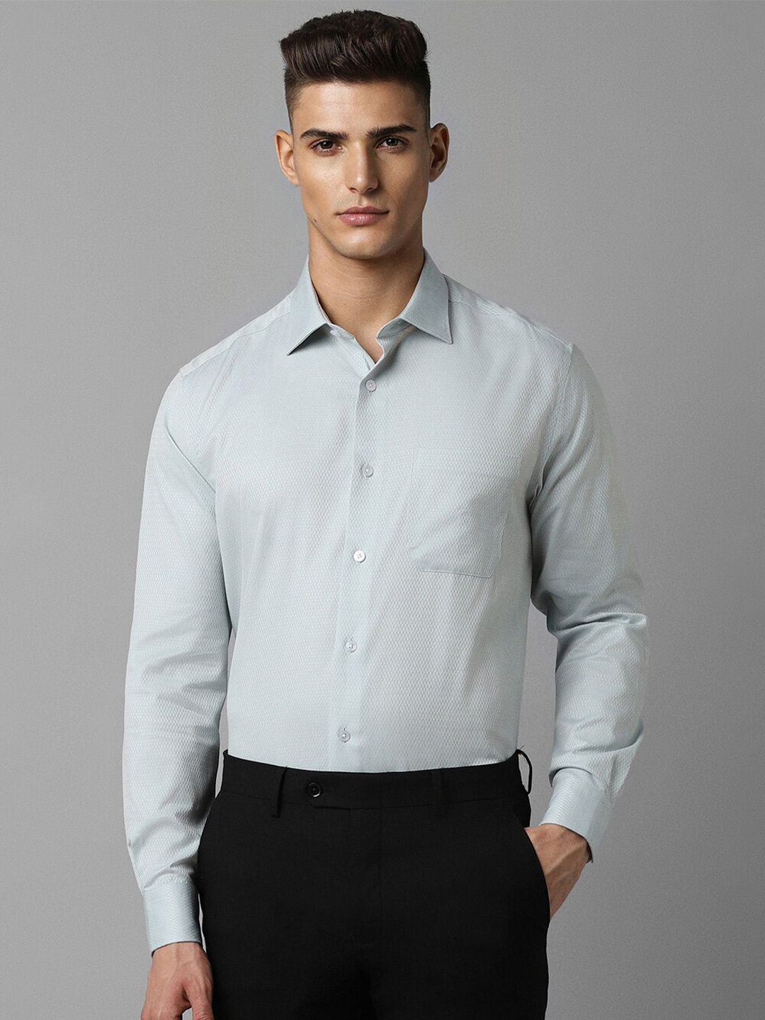 

Louis Philippe Textured Cutaway Collar Classic Cotton Formal Shirt, Blue