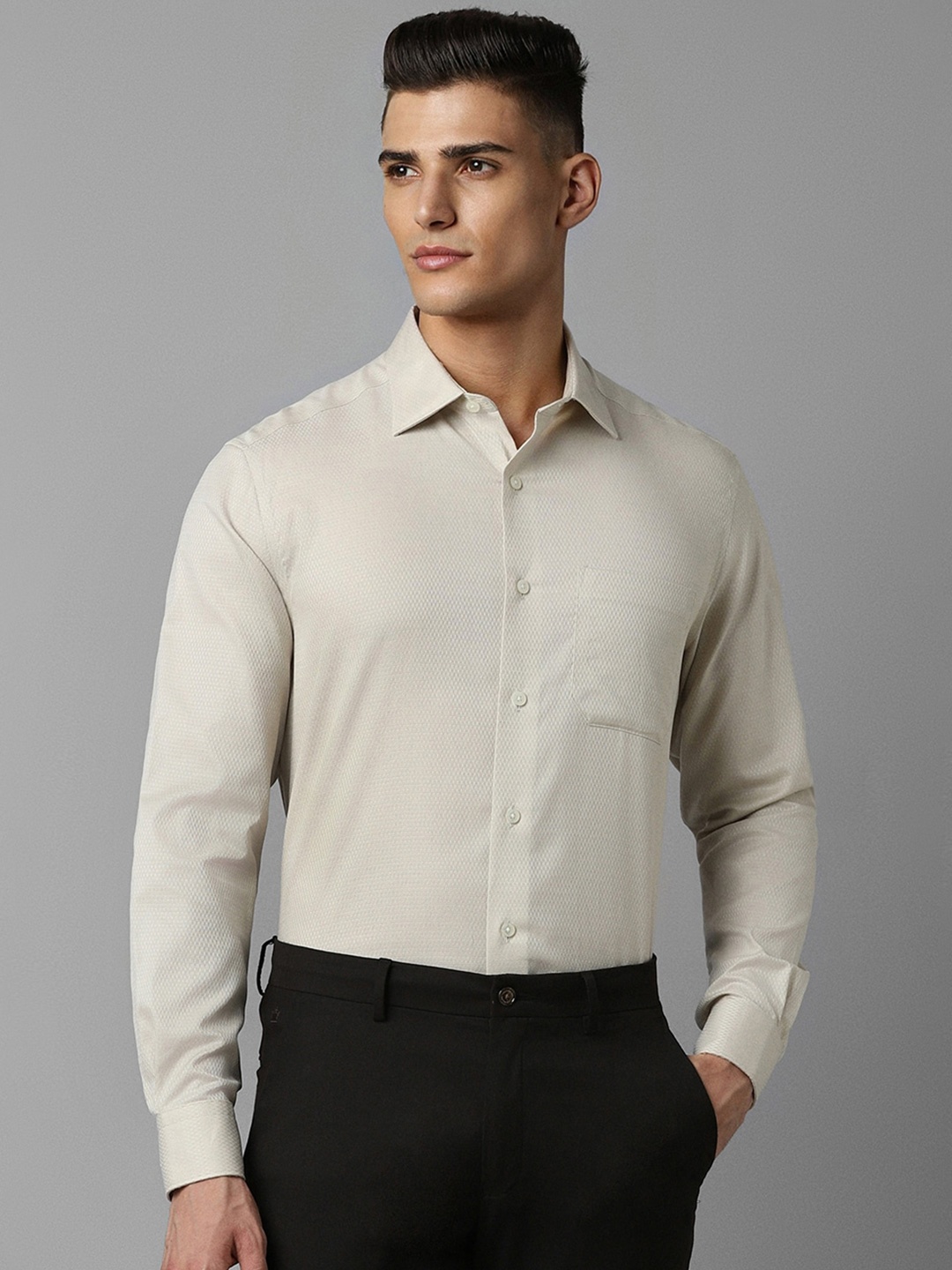 

Louis Philippe Textured Cutaway Collar Classic Cotton Formal Shirt, Beige