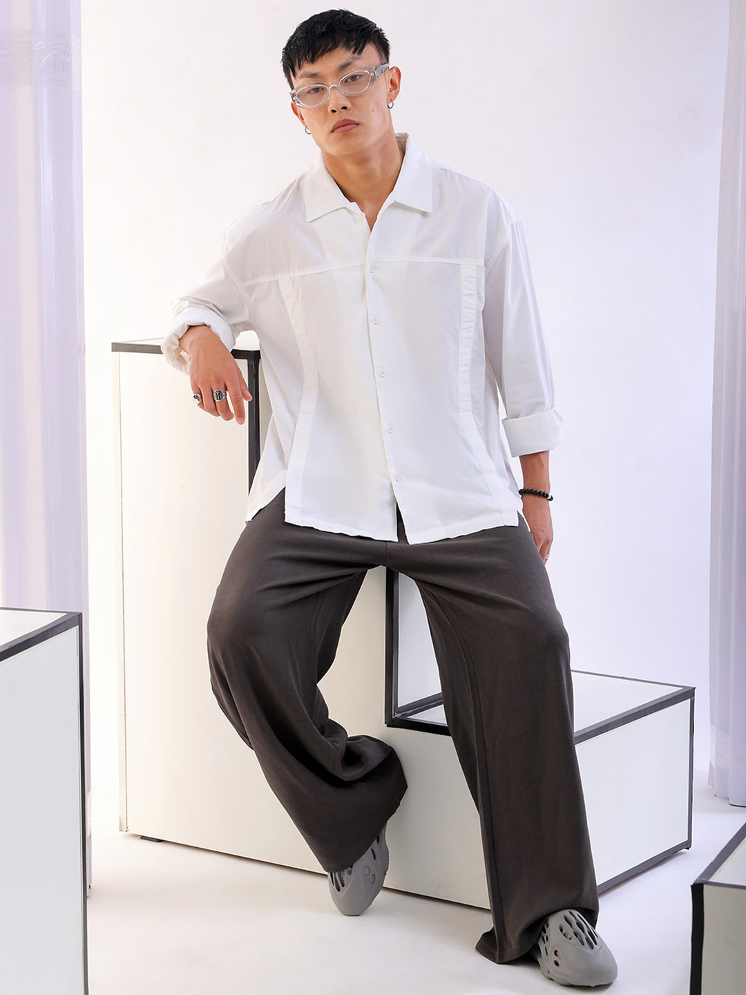 

The Indian Garage Co White Boxy Fit Cutaway Collar Drop-Shoulder Sleeves Pure Cotton Shirt