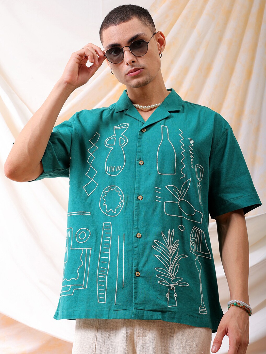 

The Indian Garage Co Men Relaxed Fit Embroidery Resortwear Shirt, Green