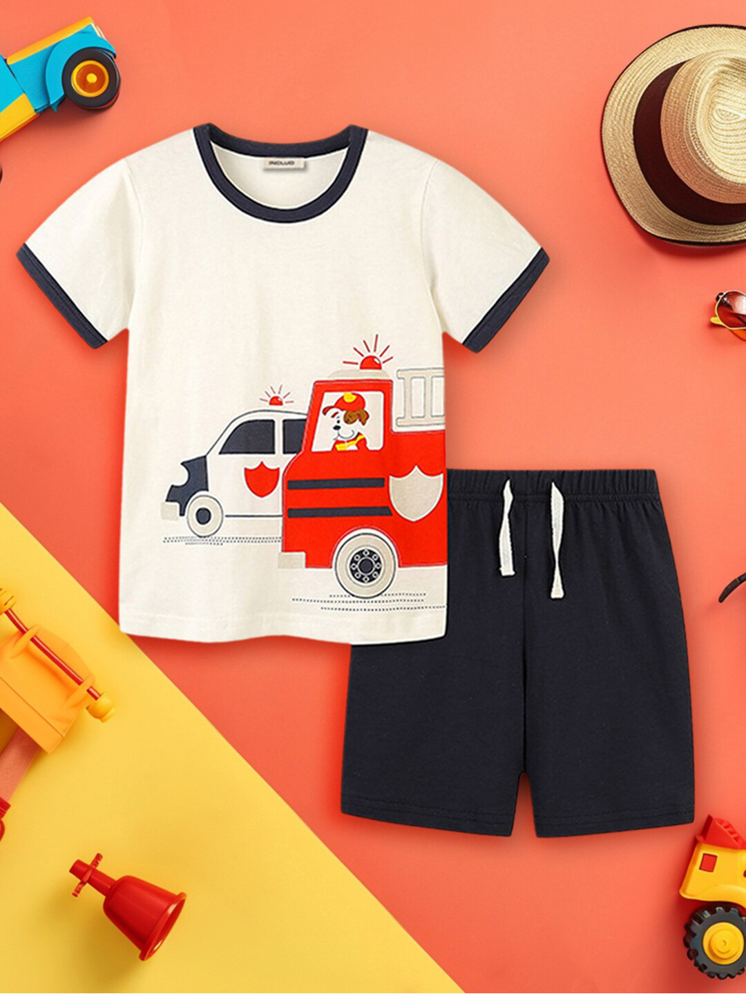 

INCLUD Boys Round Neck Short Sleeves Printed T-shirt with Shorts, Off white