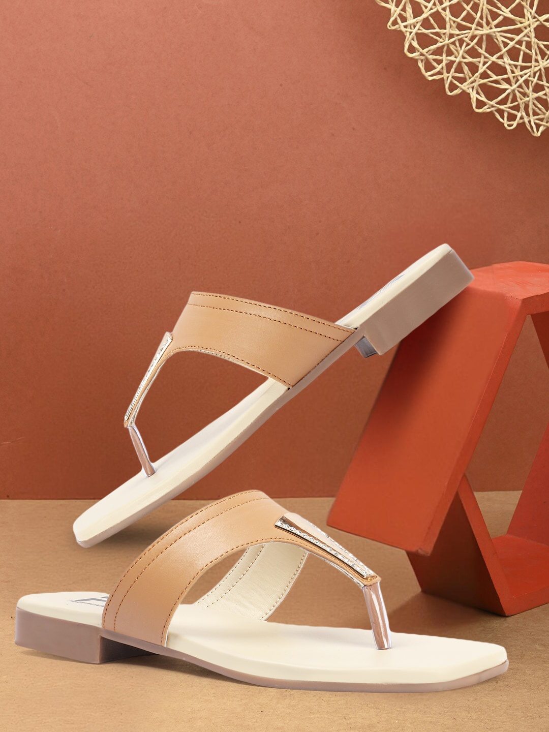 

FEET RUNNER Open Toe T-Strap Flats, Beige