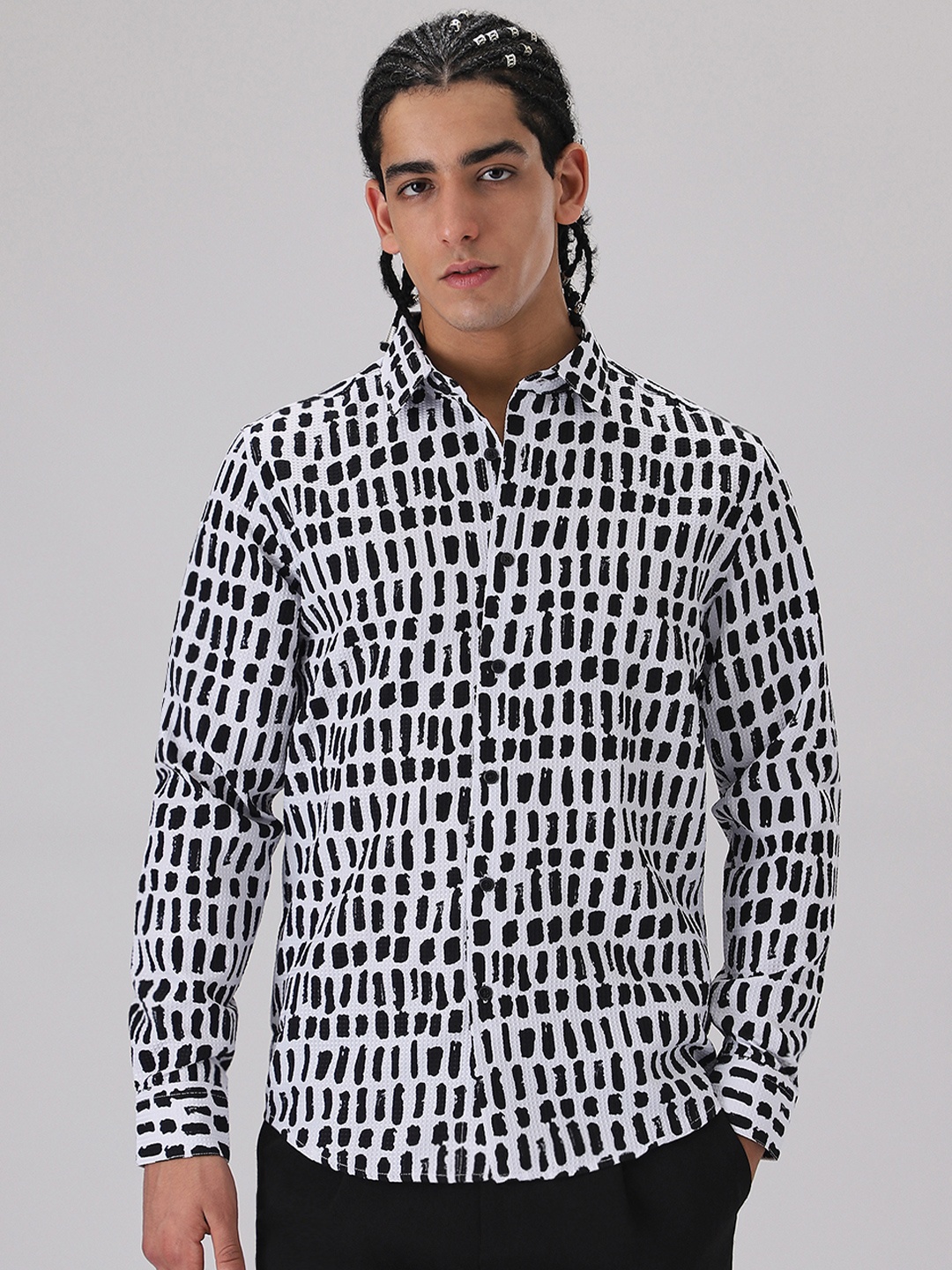 

Banana Club Classic Geometric Printed Casual Shirt, White