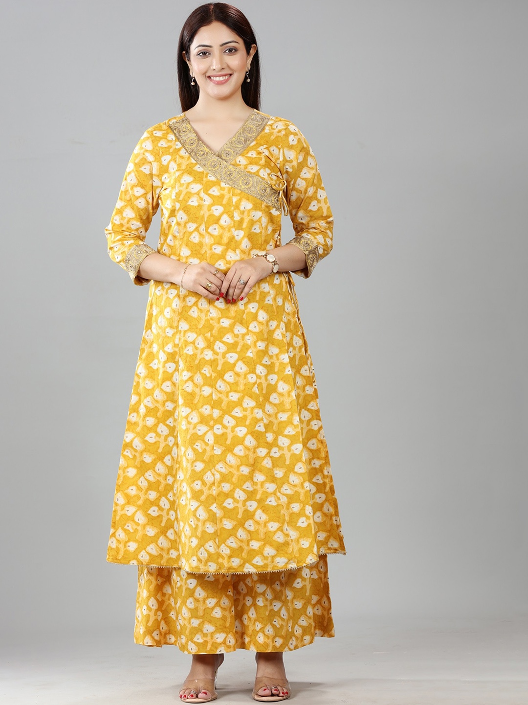 

COTTON CULTURE Ethnic Motifs Printed V-Neck Pure Cotton Angrakha Kurta & Palazzos, Mustard