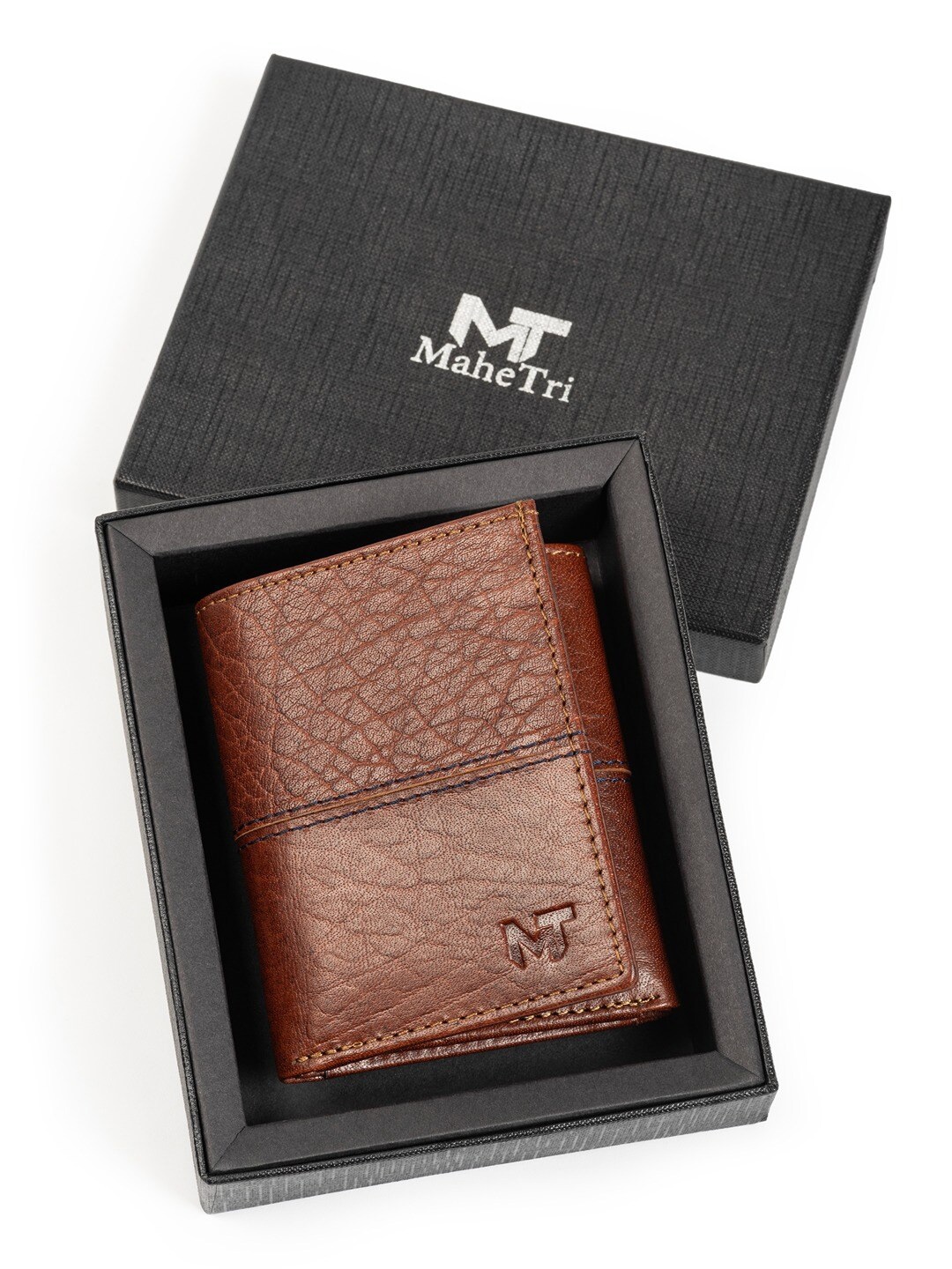 

MaheTri Men Leather Three Fold Wallet, Brown