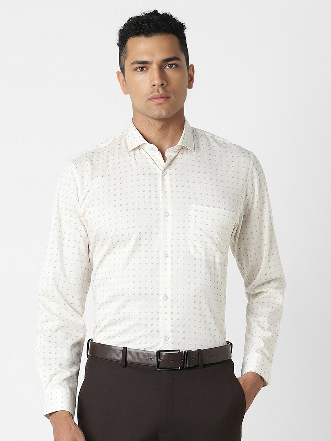 

Peter England Slim Fit Floral Printed Spread Collar Cotton Formal Shirt, Cream
