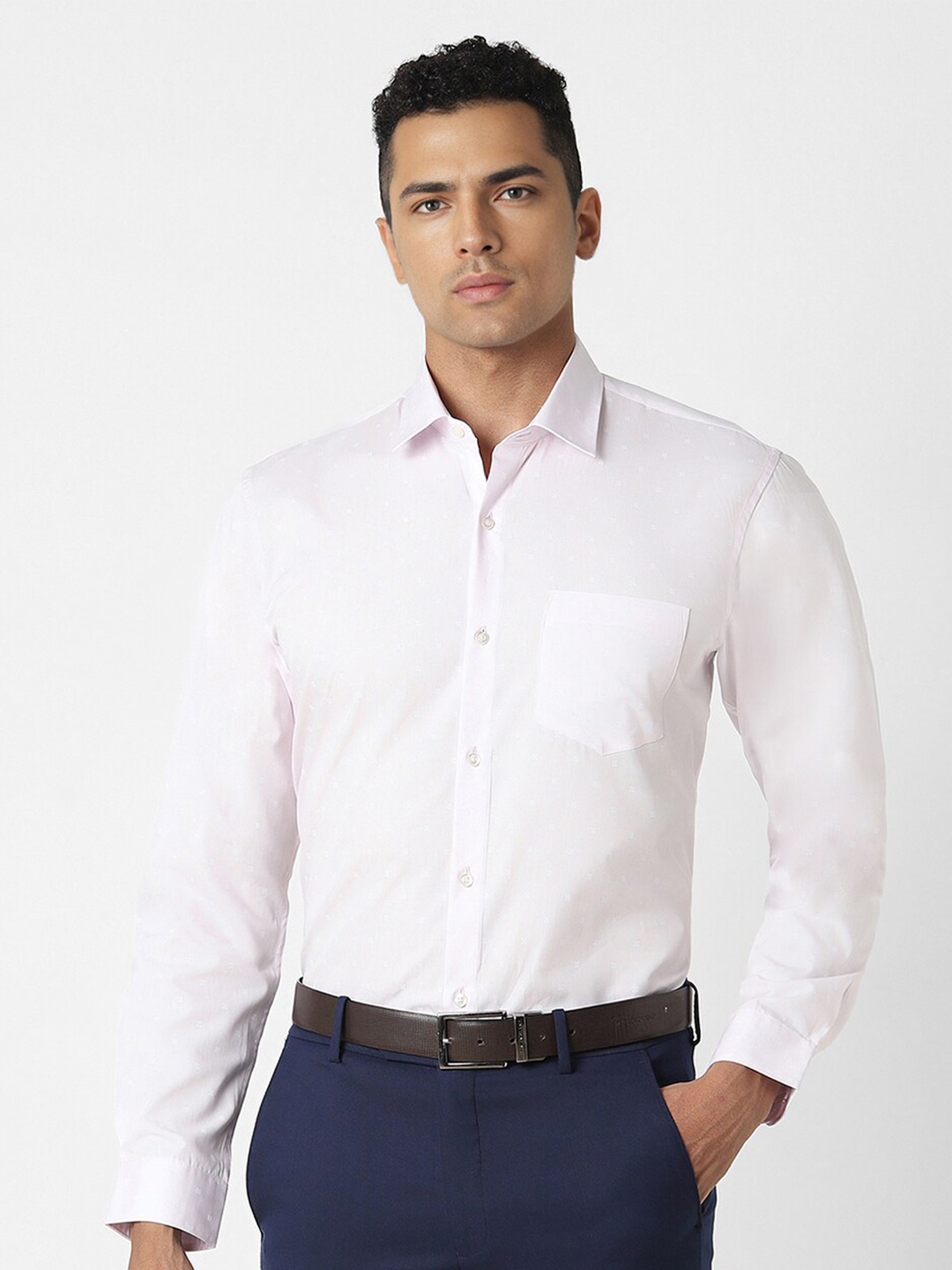 

Peter England Spread Collar Cotton Regular Fit Formal Shirt, Pink