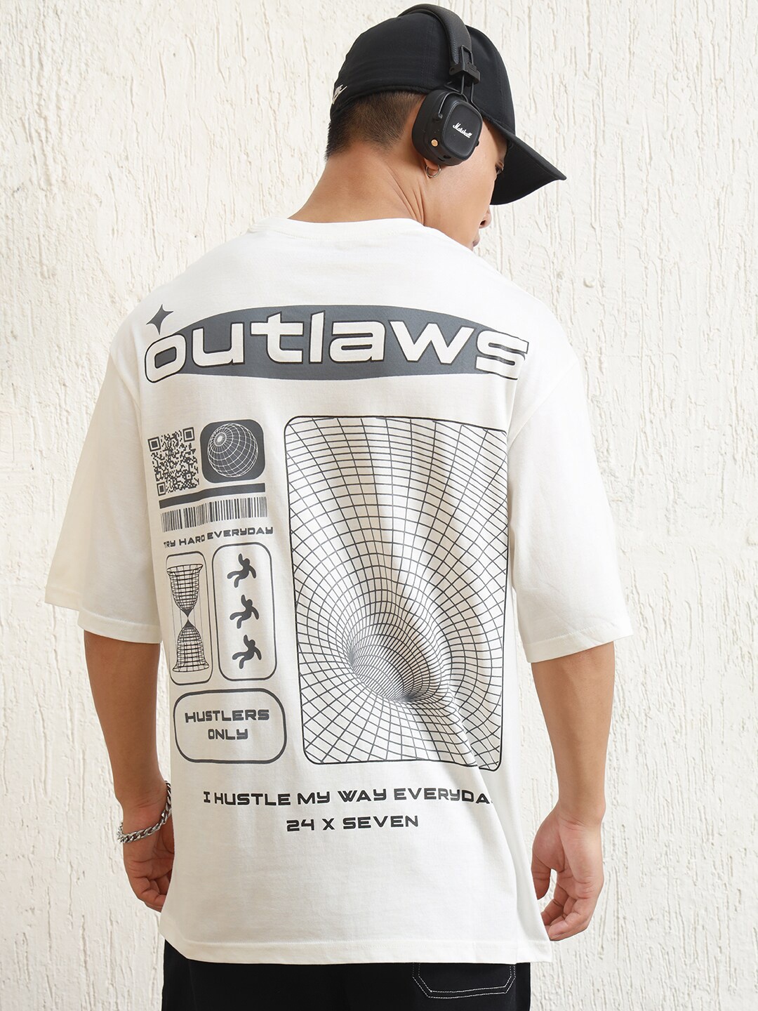 

Hubberholme Graphic Printed Drop Shoulder Pure Cotton Relaxed Fit T-shirt, White