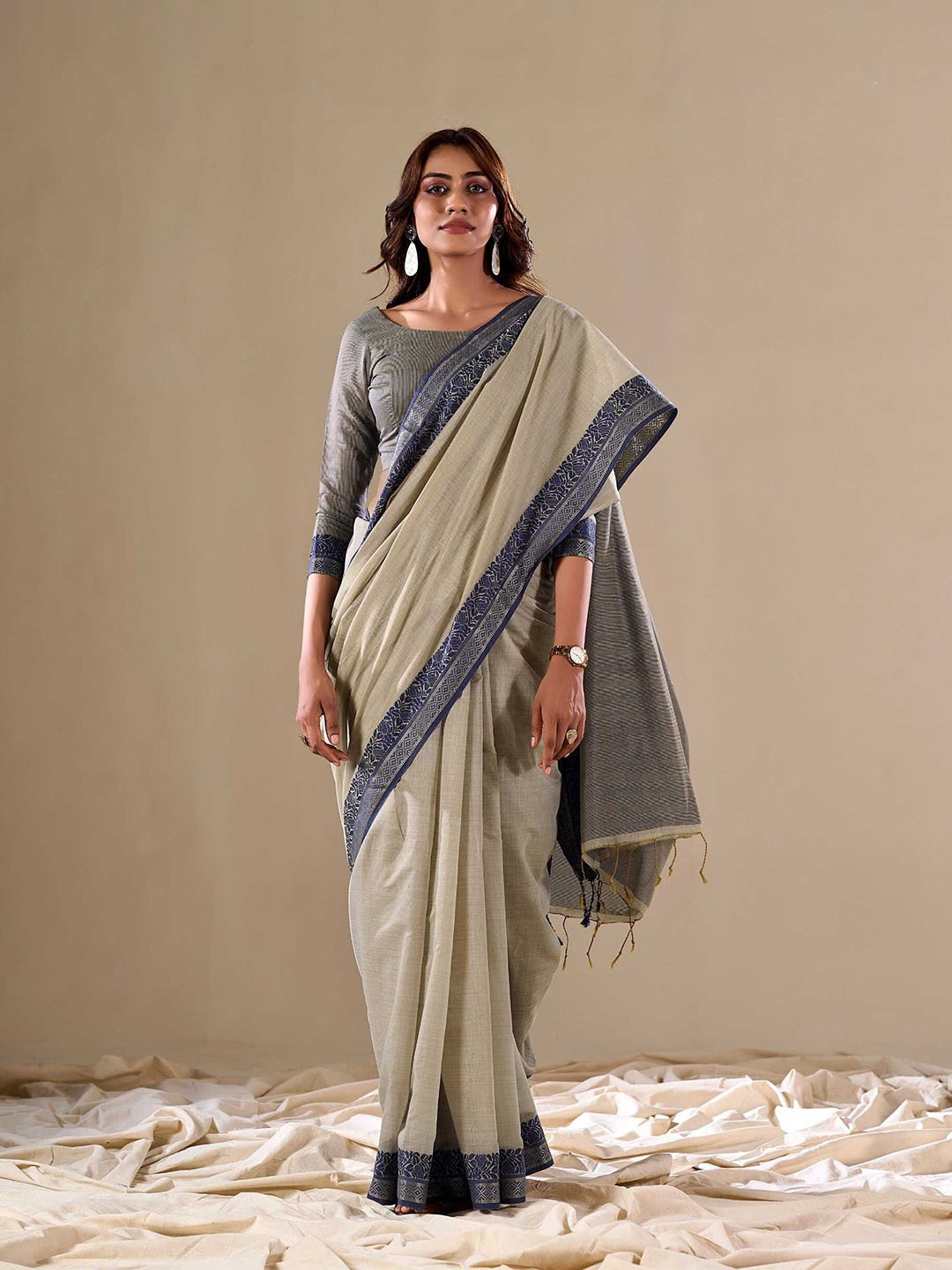 

MS RETAIL Pure Cotton Saree, Beige