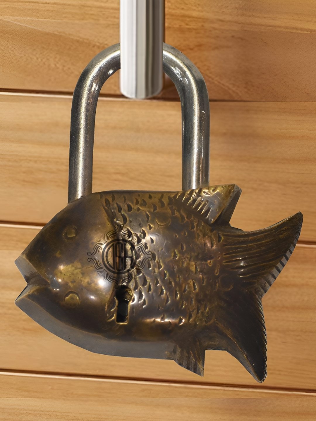

DSH Crafting Your Curiosity GoldToned Fish Face Door Lock, Copper