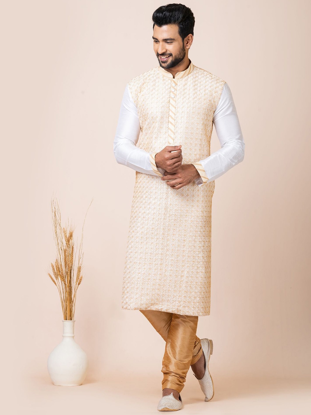 

ROOTED LIBAAS Geometric Woven Design Regular Thread Work Dupion Silk Kurta With Pyjamas, White