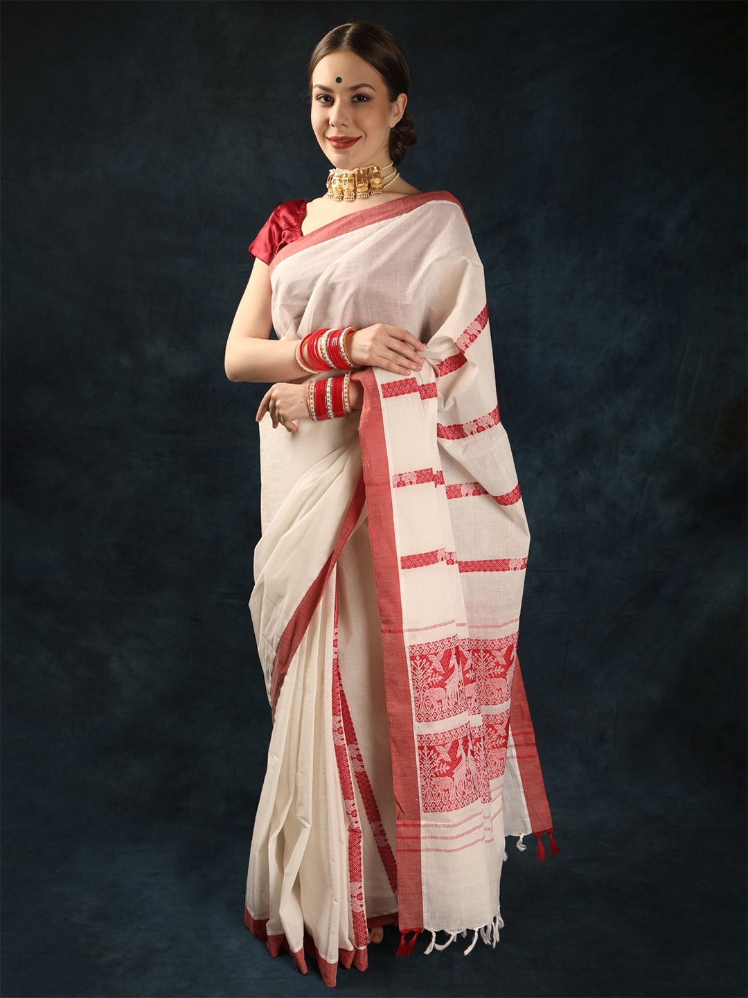 

Exotic India Woven Design Pure Cotton Saree, Red