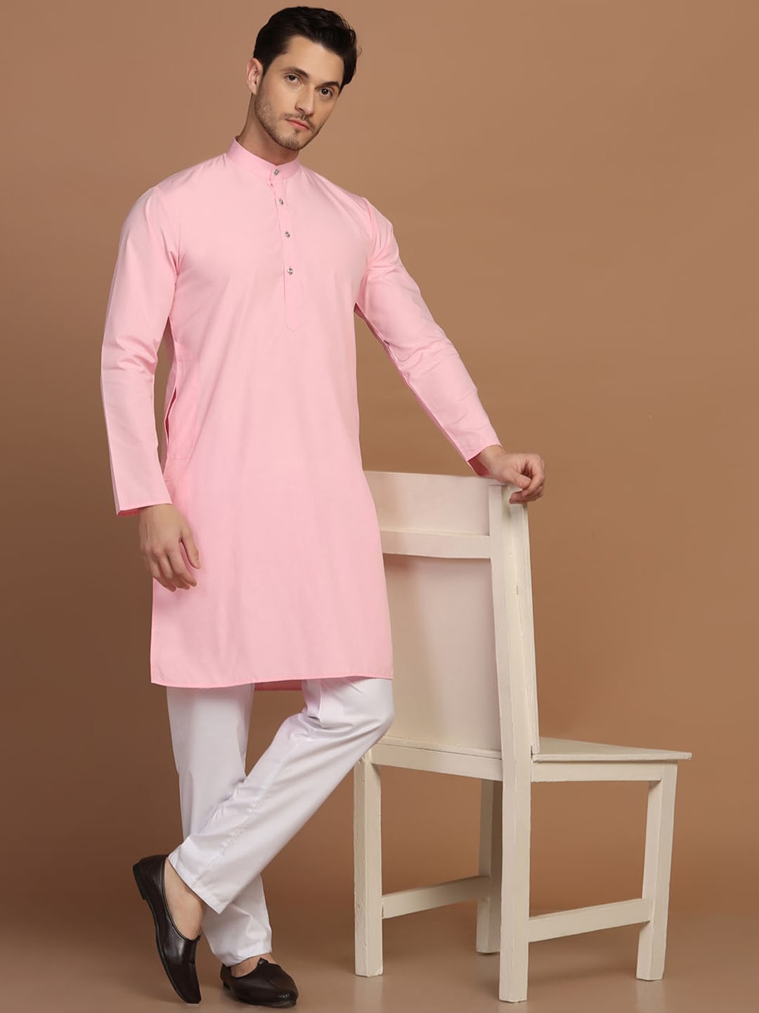 

TAHVO Mandarin Collar Straight Long Sleeves Straight Kurta With Pyjamas, Pink