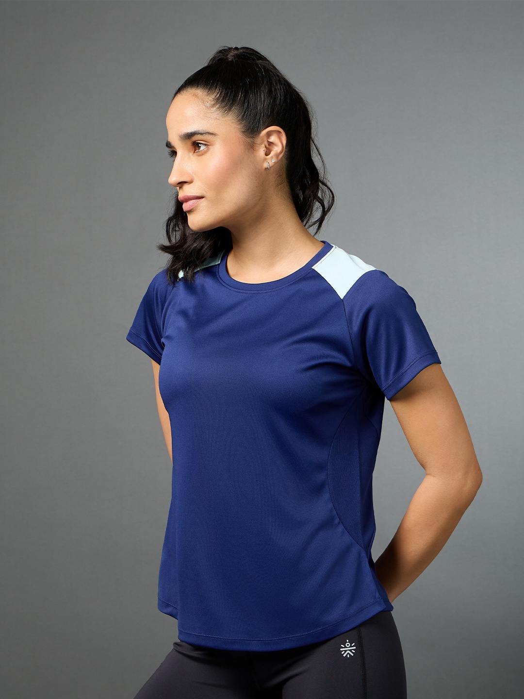 

CULT Colourblocked Moisture Wicking Tshirt, Navy blue